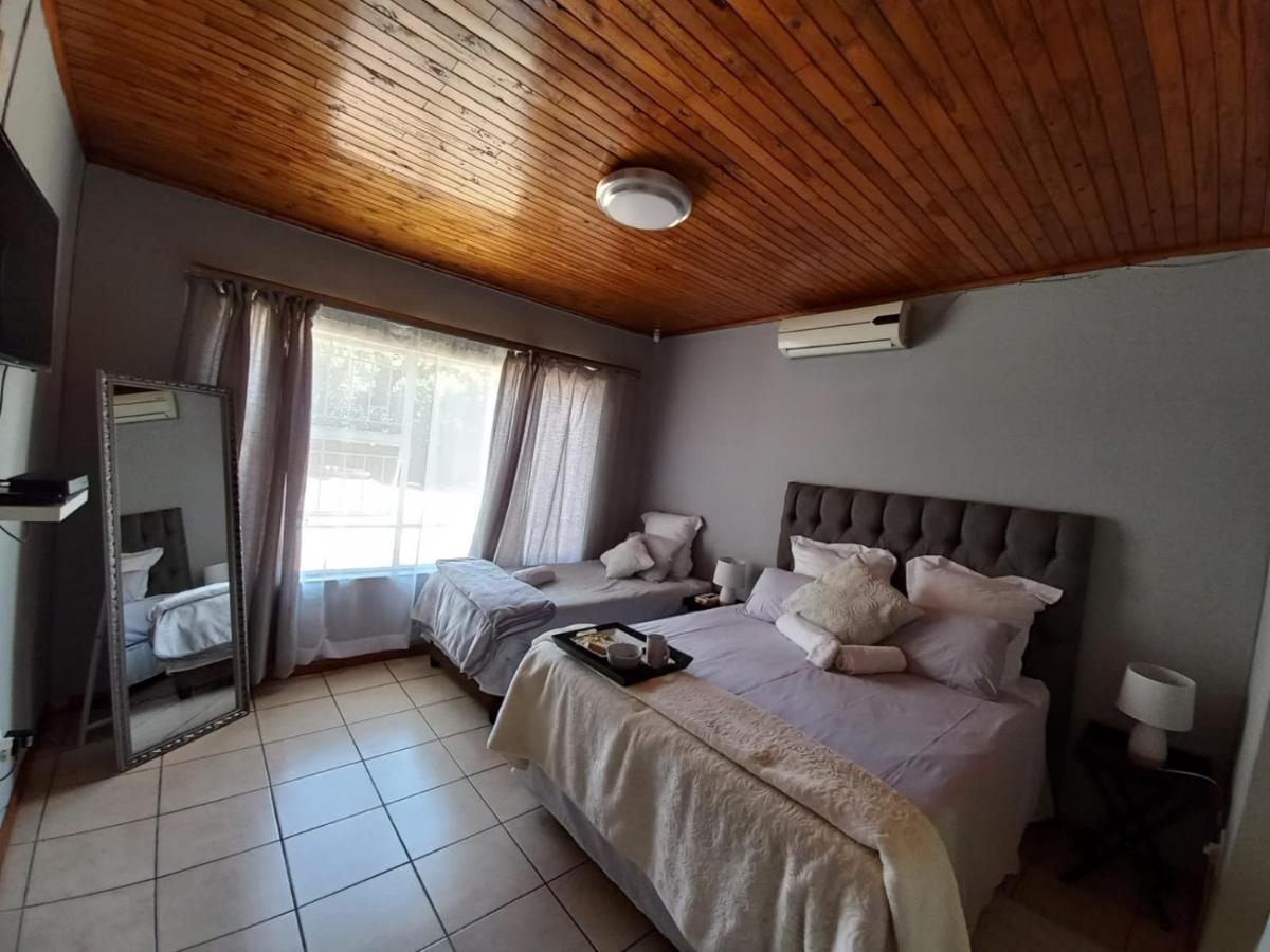 Meyiwa Guest Palace Newcastle Exterior foto